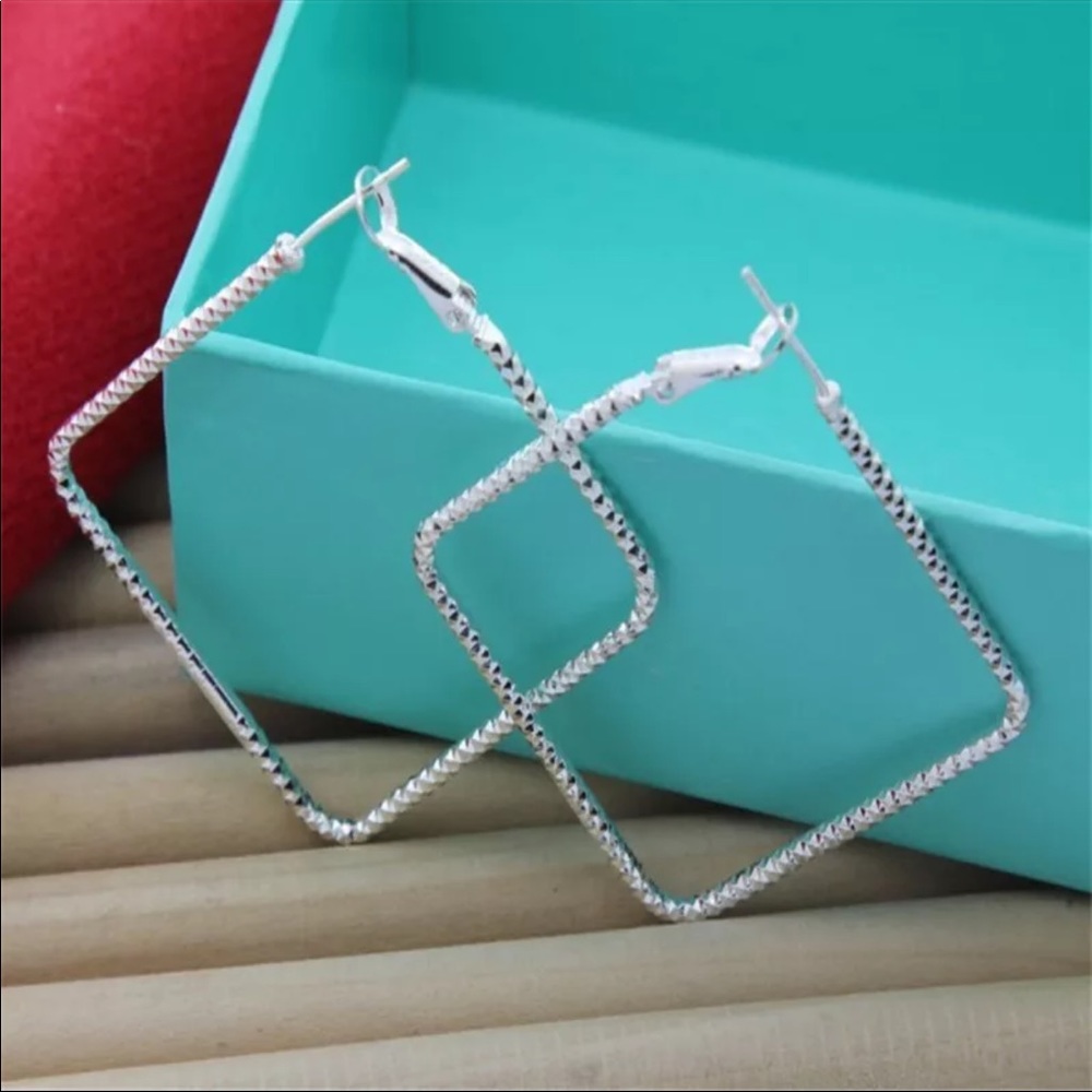 New 925 Silver Square Big exquisite Hook Earrings - Picture 3 of 4
